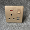 Gniazdo przełącznika ściennego z niezależnym zasilaczem USB w Wielkiej Brytanii do mieszkania / domu dostawca